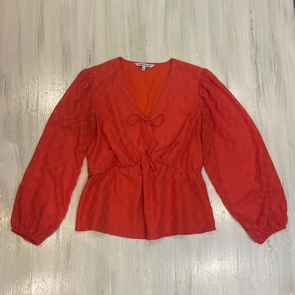 💚5 for $25 Elizabeth and James Knot-Front Peplum Blouse Women’s Size Large - Picture 2 of 10